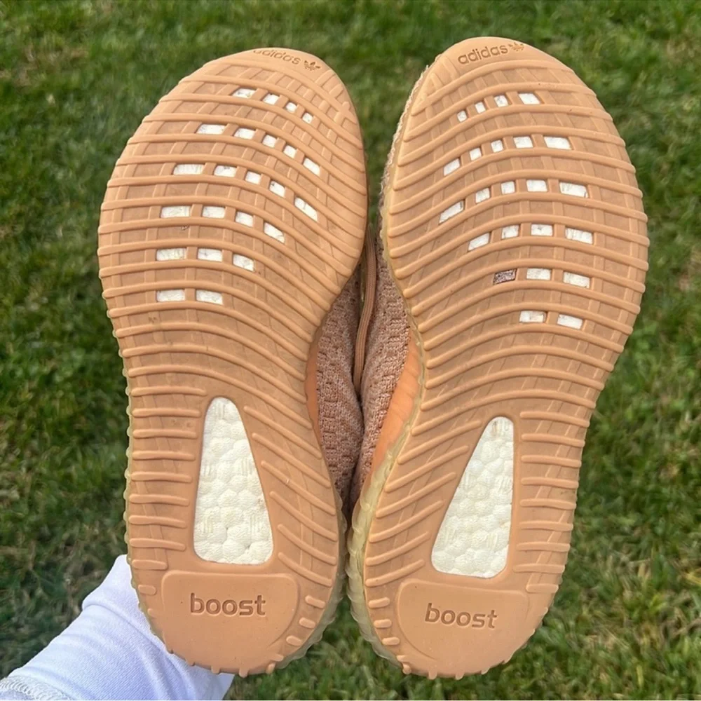 Yeezy Boost 350 V2 Clay❗️ - Picture 4 of 5